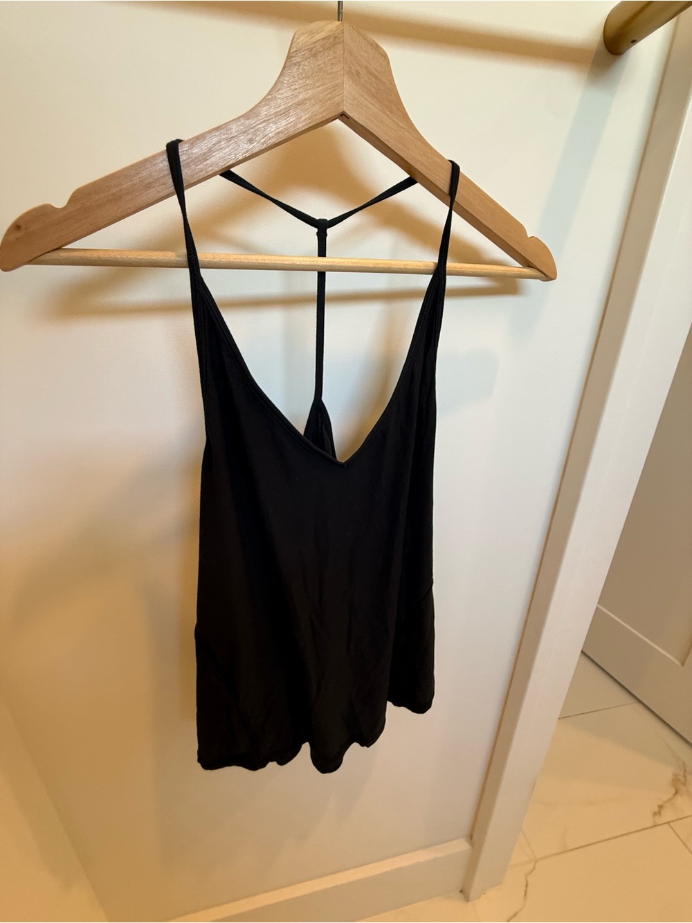 Lululemon Black Strappy V-Neck Women's Tank Top